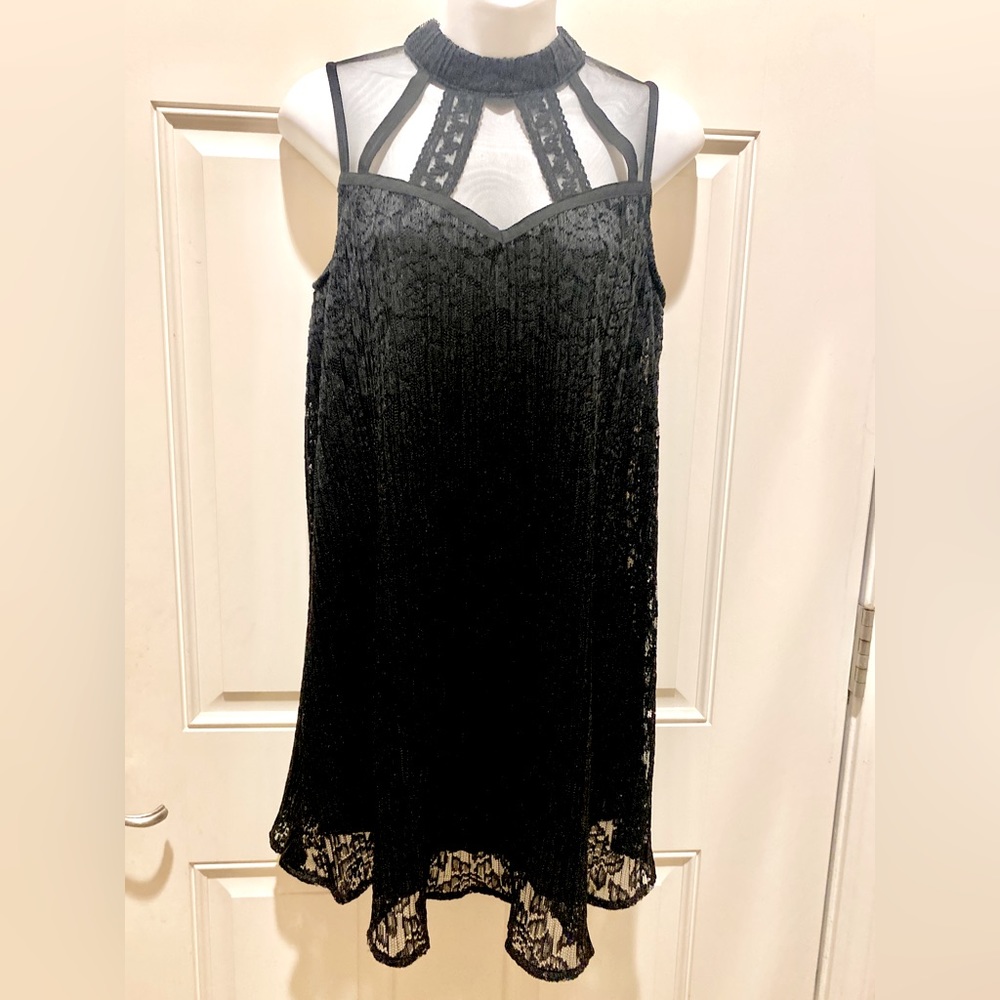 Sleeveless mesh top lace overlay mini dress